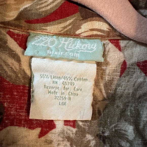 Floral Blouse - Picture 12 of 12